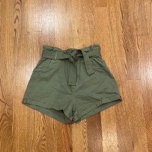 High Waisted Cargo Short